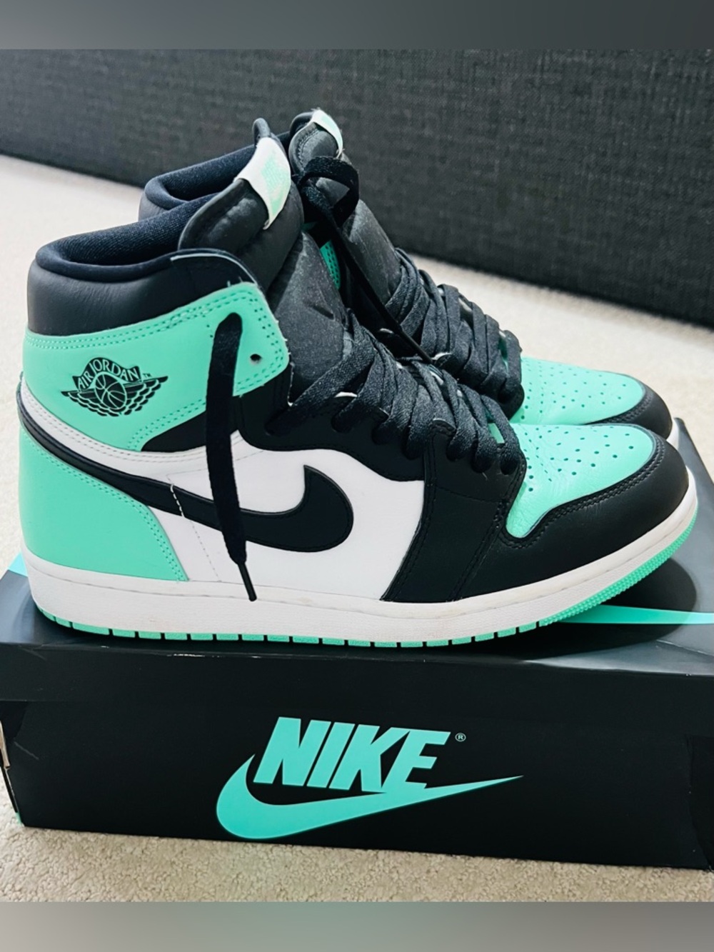 JordanAir Jordan 1 Retro High OG 'Green Glow' Size: 12 Men
